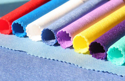 Để dệt thành vải may quần, áo, chăn, màn người ta sử dụng vật liệu nào ?