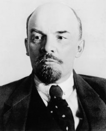 Vai trò của Lê-nin đối với phong trào công nhân Nga cuối thế kỉ XIX - đầu thế kỉ XX.