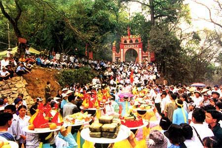 Giỗ tổ Hùng Vương - ngày quốc lễ, một nét sinh hoạt văn hóa tâm linh của người Việt