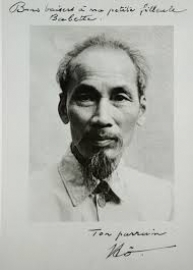 Bình giảng bài thơ Tảo giải (Giải đi sớm) của Hồ Chí Minh