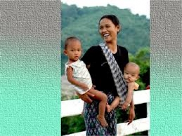 Phân tích bài thơ: Khúc hát ru những em bé lớn trên lưng mẹ của Nguyễn Khoa Điềm.